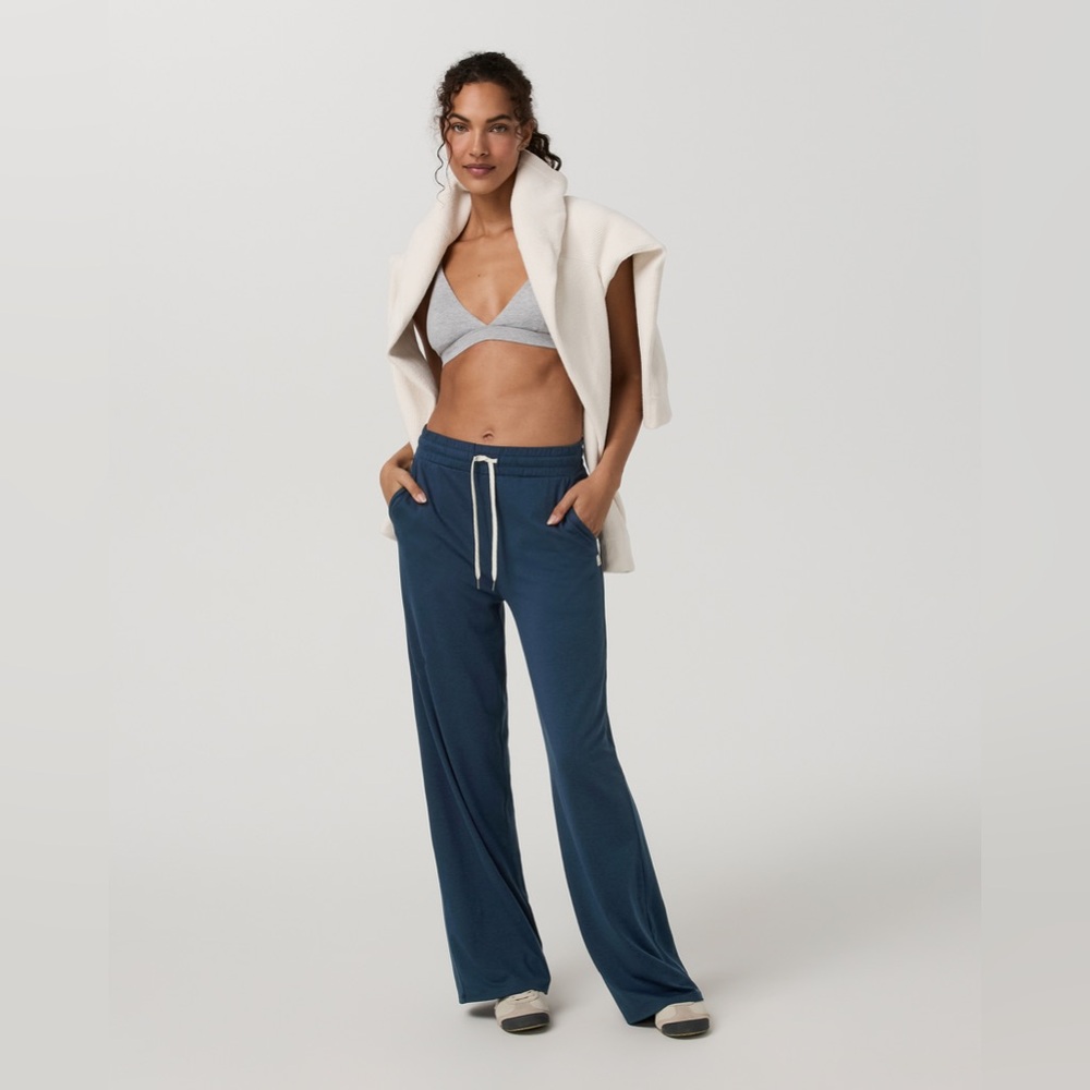 NWT Vuori Halo Essential Wideleg Pant in Blue Coast Heather - Picture 4 of 12